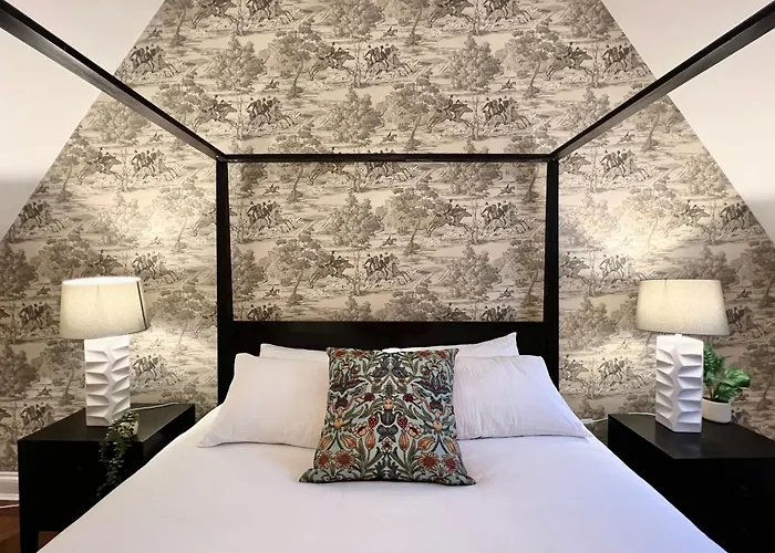 Incredible 3 Bedrooms Windsor Home, Free Parking - A Blend Of Luxury And Character - Incredible Location - Windsor Castle, Ascot, Legoland, Heathrow Airport